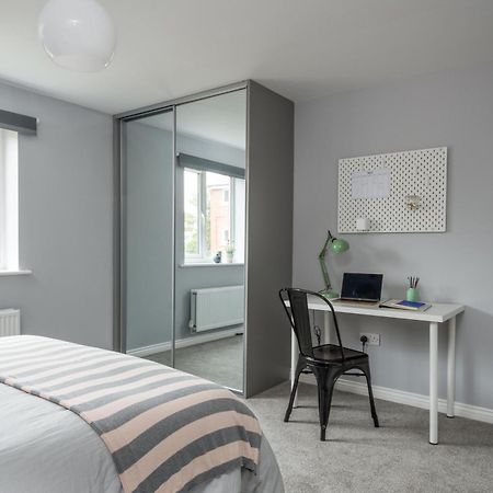 Coventry Jlr Guest House מראה חיצוני תמונה