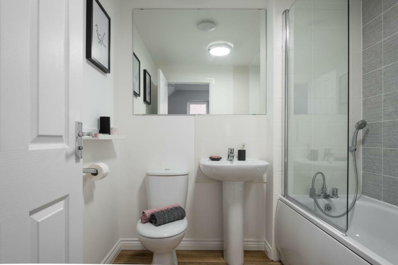 Coventry Jlr Guest House מראה חיצוני תמונה