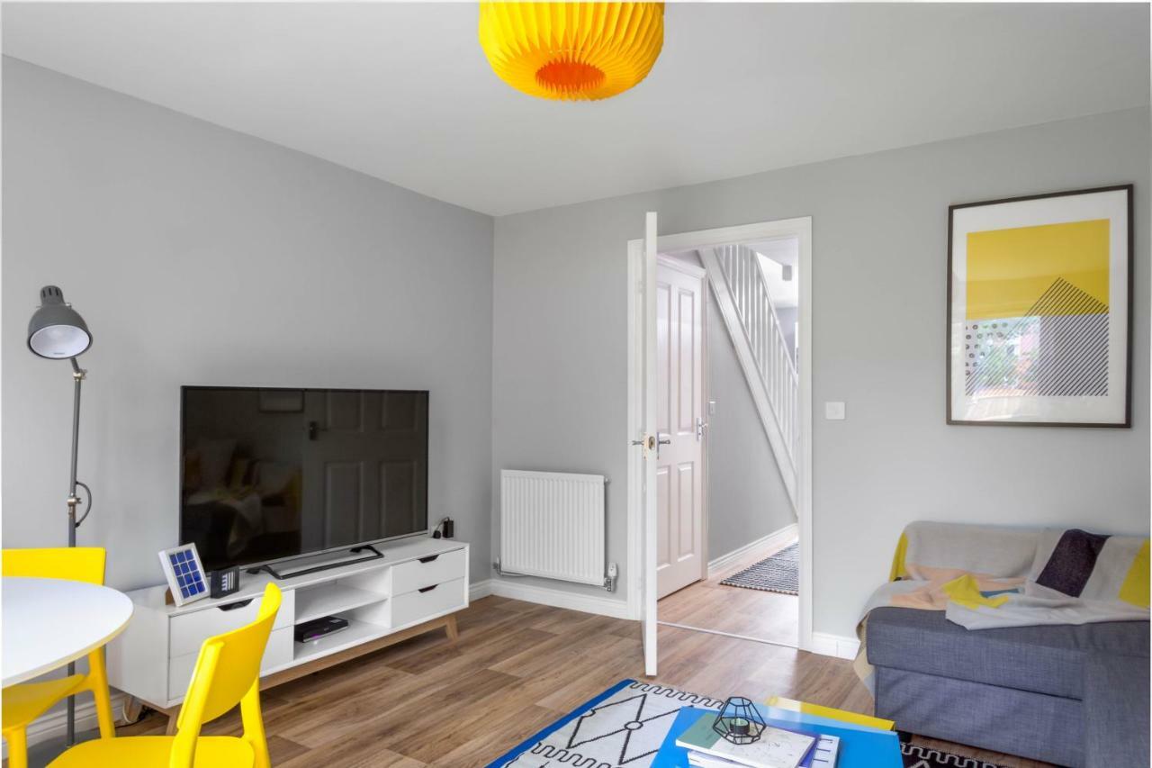 Coventry Jlr Guest House מראה חיצוני תמונה